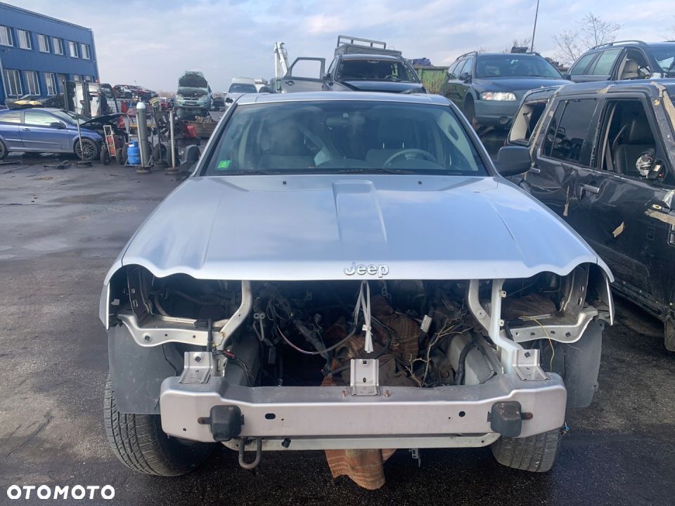 JEEP Grand Cherokee WK 05-10 maska pokrywa