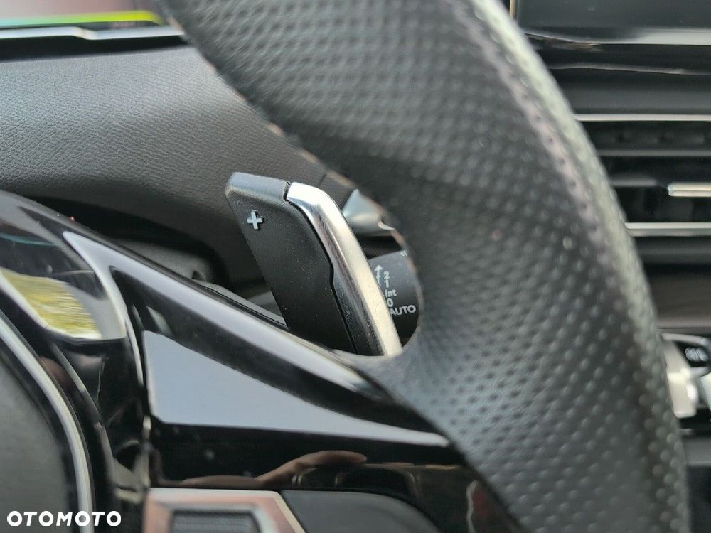 Peugeot 3008 1.6 PureTech Hybrid4 PHEV GT S&S EAT8 - 29