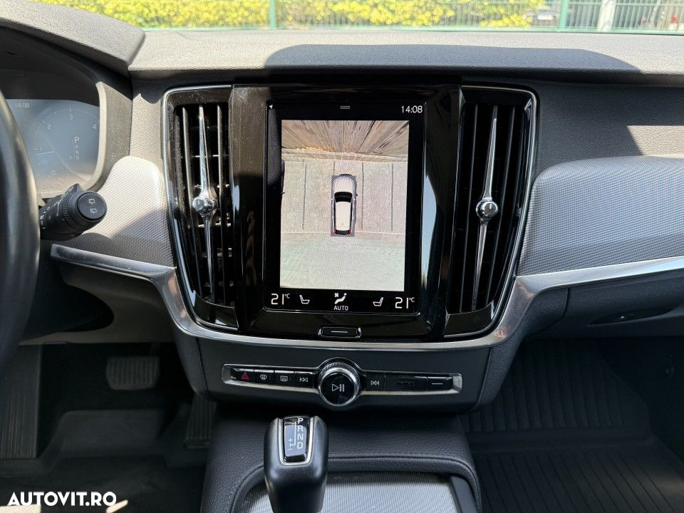 Volvo V90 Cross Country D4 AWD Geartronic - 26