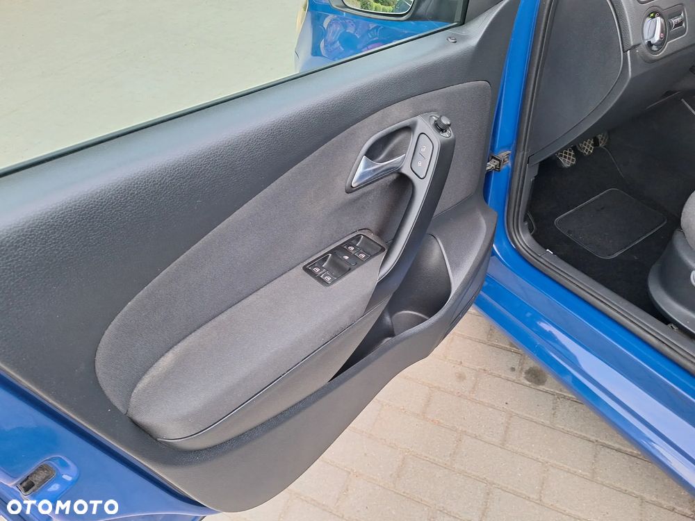 Volkswagen Polo 1.4 Style - 29