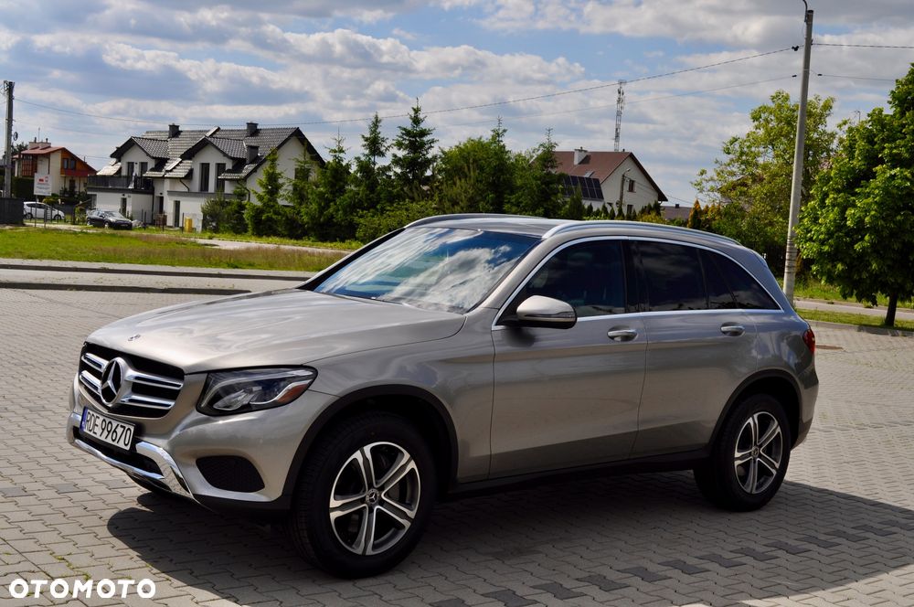 Mercedes-Benz GLC 300 4-Matic - 4