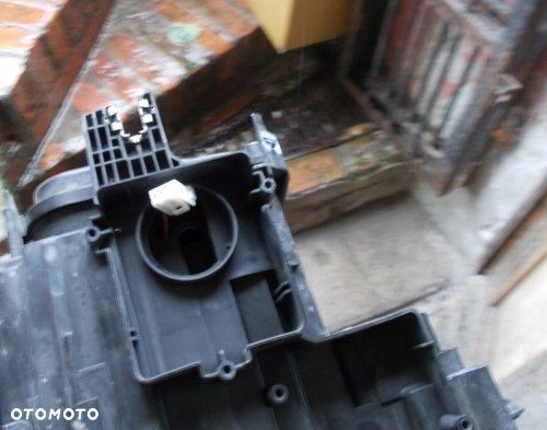 AUDI Q3 I BI-XENON LEWY PRZOD LED 8U0941003H - 6