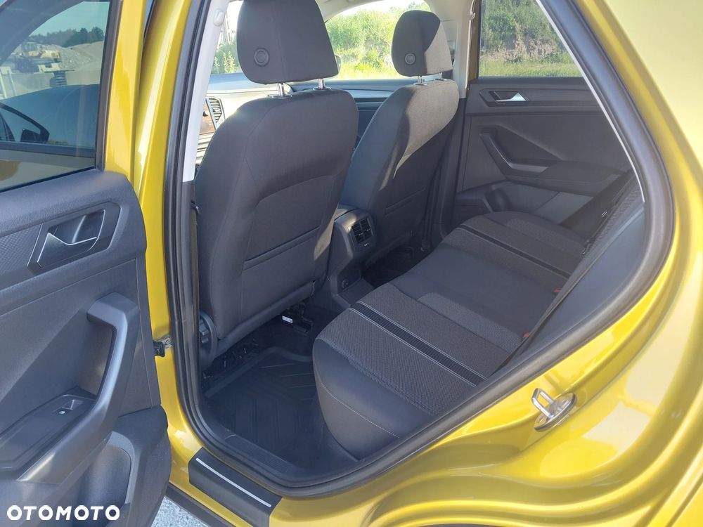 Volkswagen T-Roc - 14