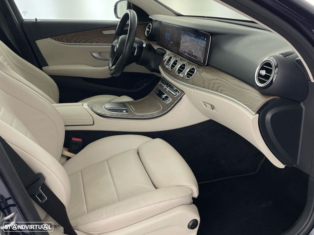 Mercedes-Benz E 300 de AMG Line - 22