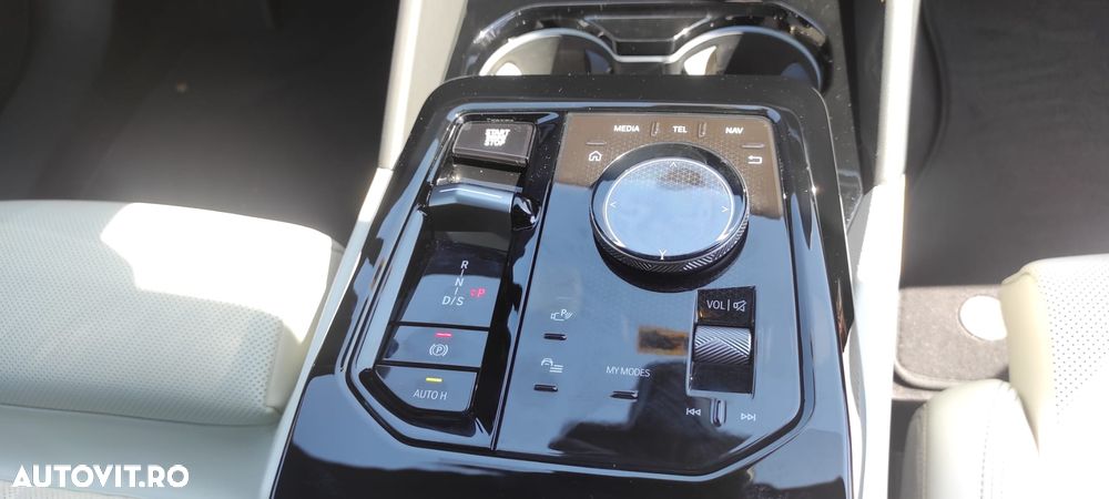 BMW Seria 5 520i AT MHEV - 23
