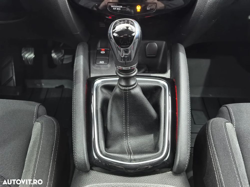 Nissan Qashqai 1.3 138CP 2WD N-Connecta - 13