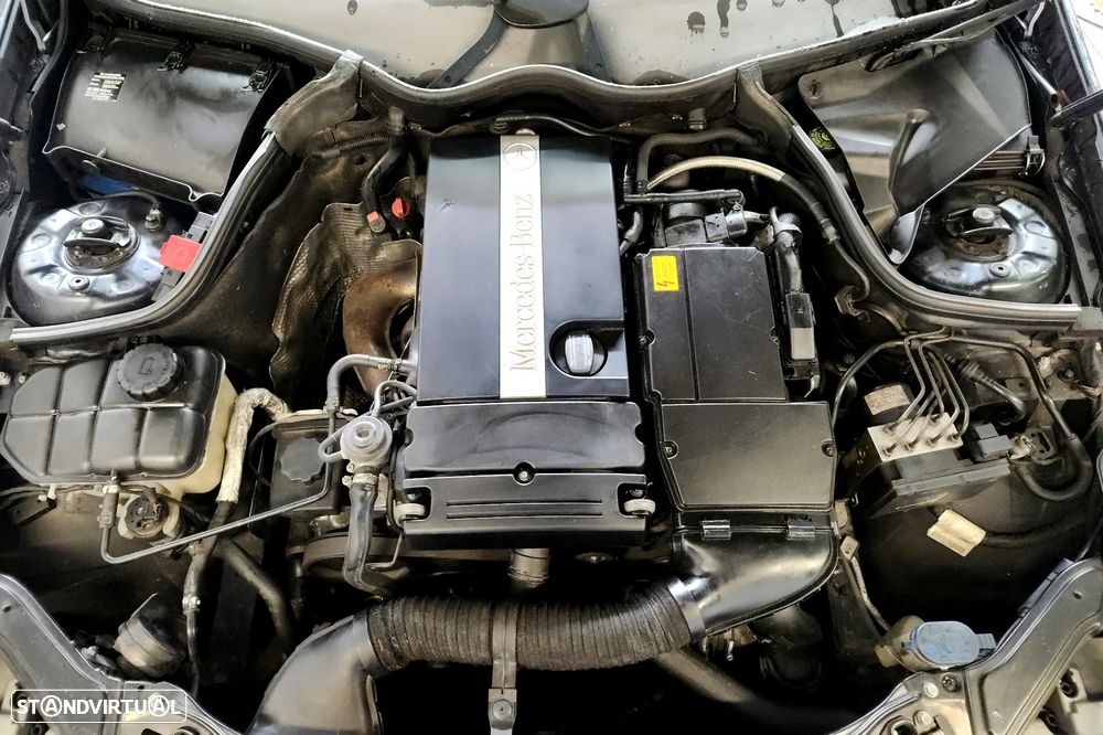 Mercedes-Benz CLK 200 K Avantgarde Aut. - 16