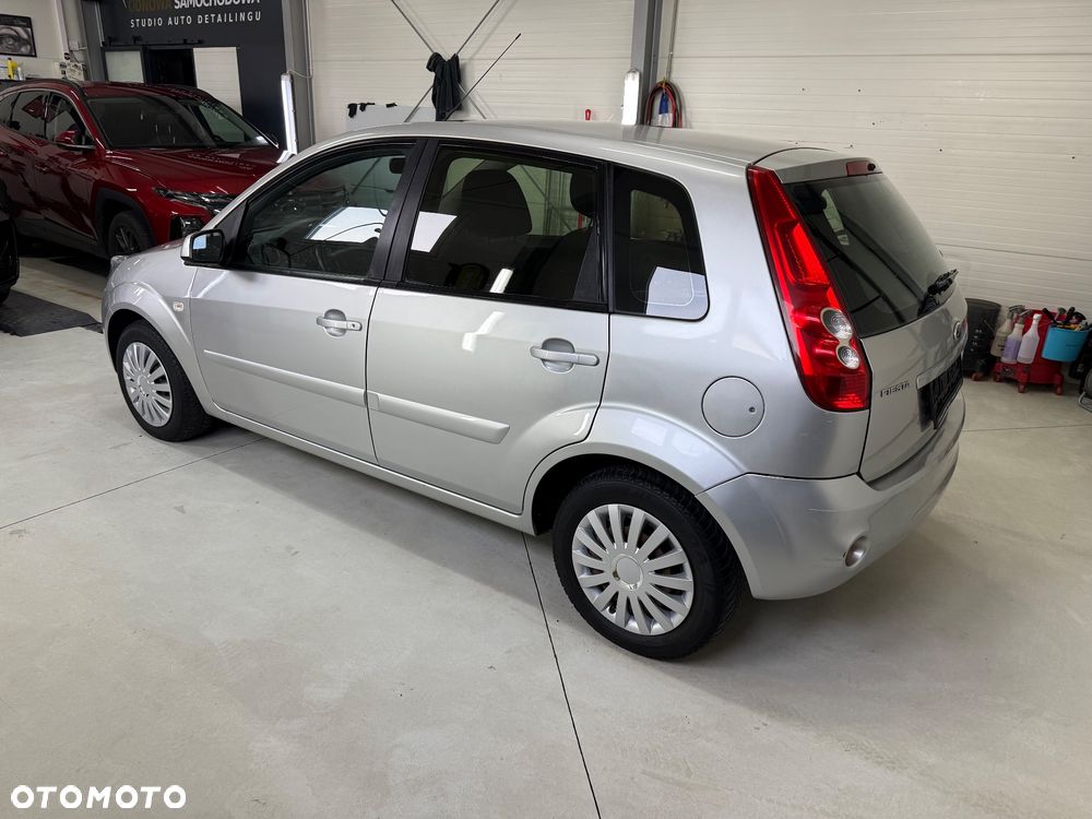 Ford Fiesta 1.3 Silver Magic - 18