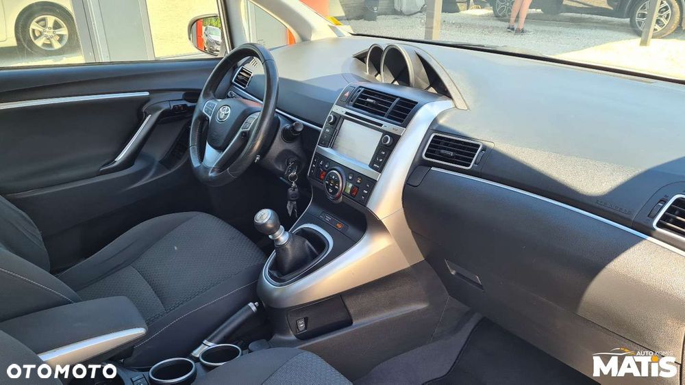 Toyota Verso - 8