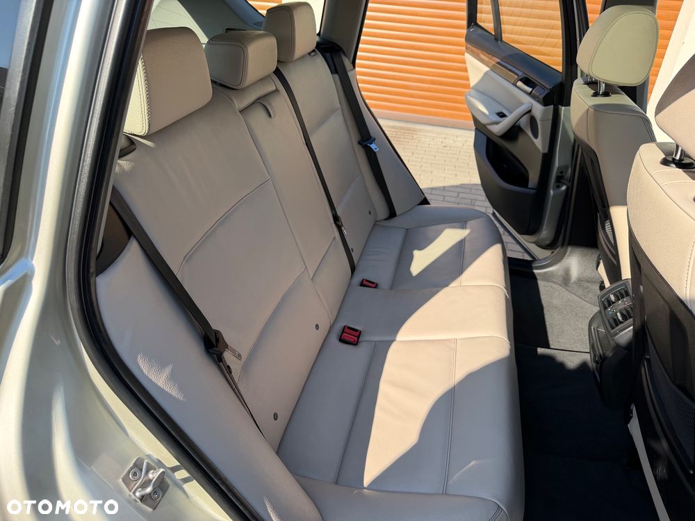 BMW X3 xDrive20d - 9