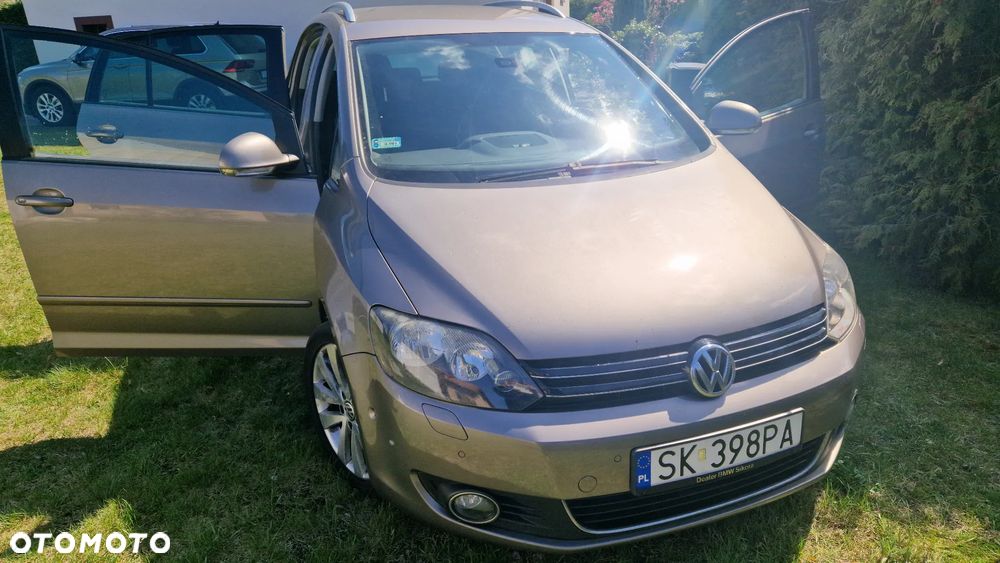 Volkswagen Golf - 1
