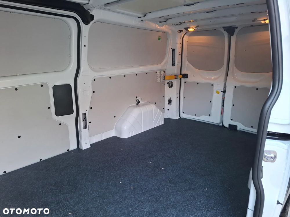Ford TRANSIT CUSTOM - 27