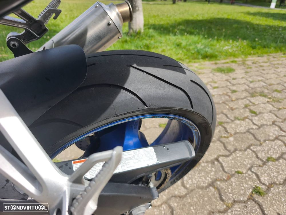 Suzuki GSX-R 600 - 11