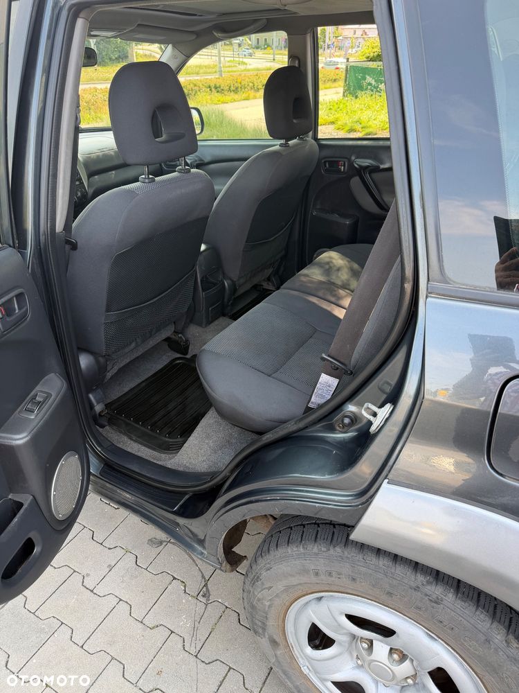 Toyota RAV4 2.0 D-4D 4x4 - 9