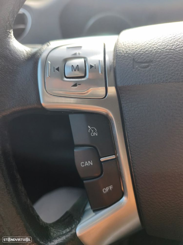 Ford S-Max 1.8 TDCi Titanium 7L - 25