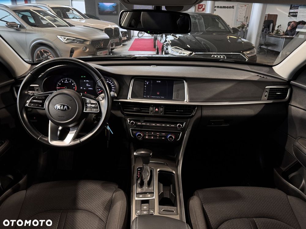 Kia Optima - 16