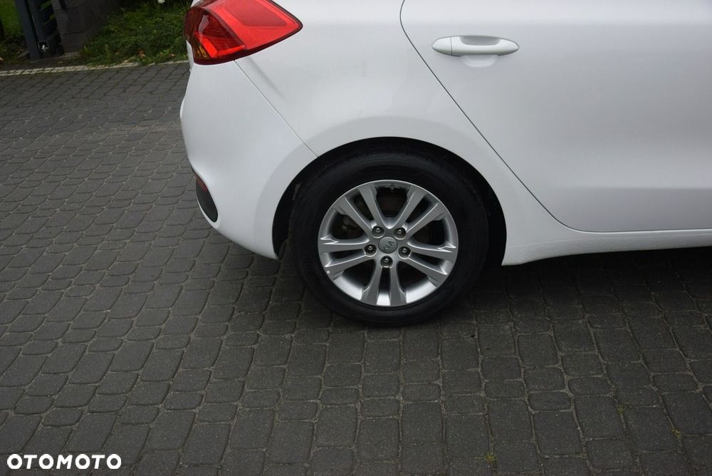 Kia Ceed 1.4 CVVT Dream Team Edition - 12
