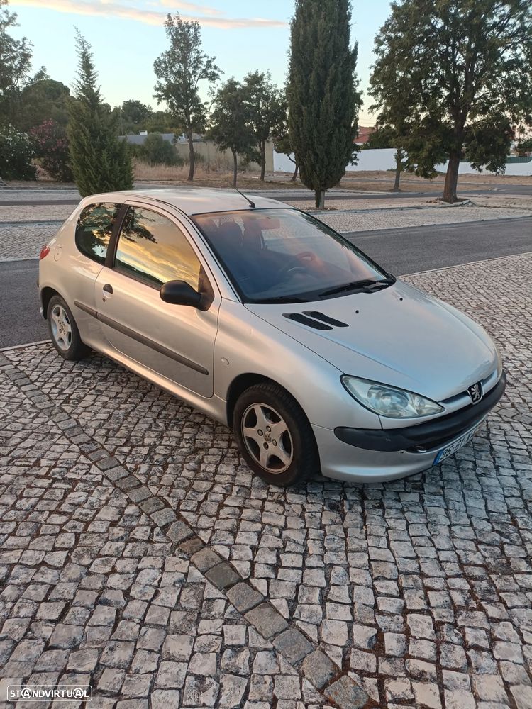 Peugeot 206 2004 photo 4