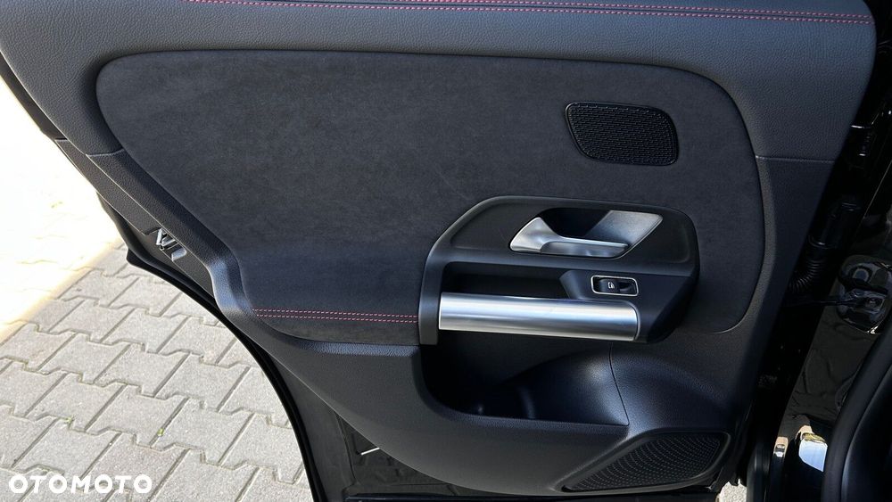 Mercedes-Benz GLA 200 AMG Line - 24