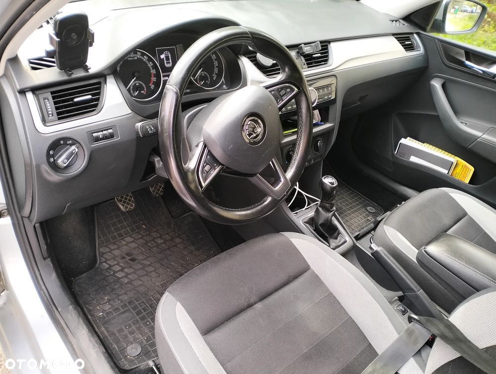 Skoda RAPID 1.6 TDI DPF Ambition - 8