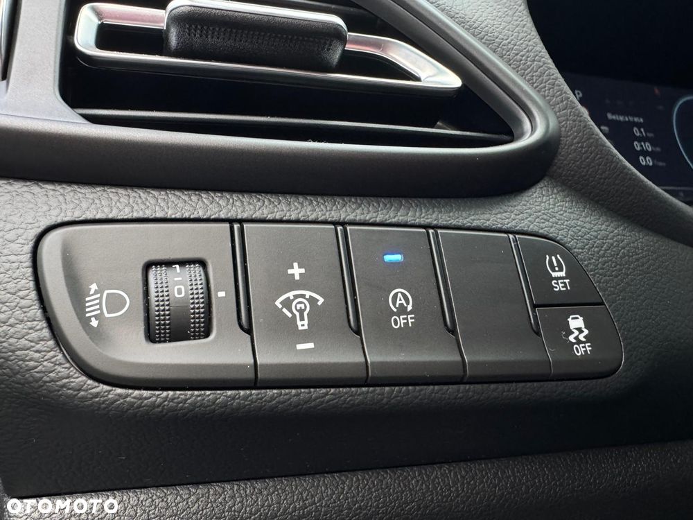 Hyundai i30 1.5 T-GDI 48V Smart DCT - 10