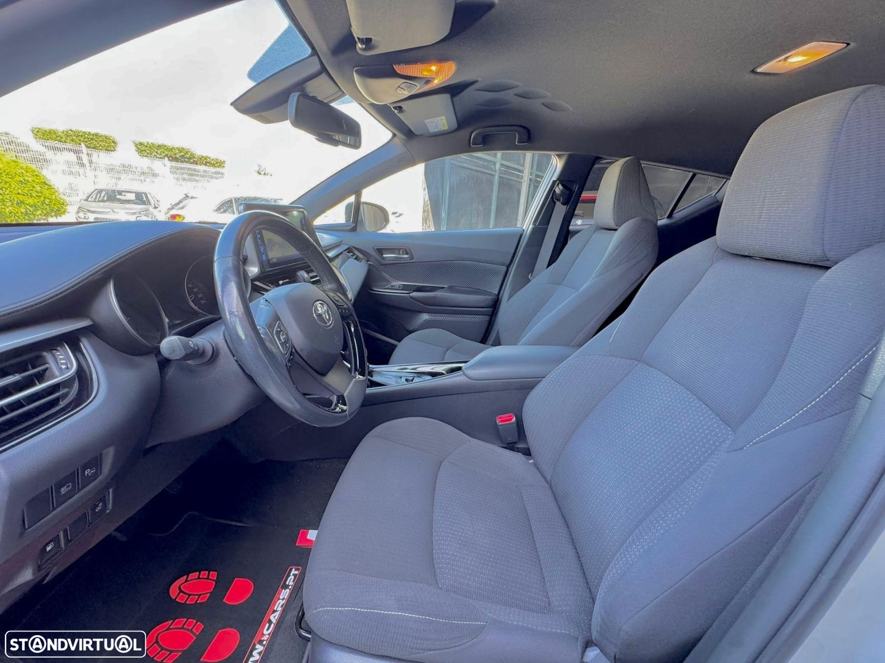 Toyota C-HR 1.8 Hybrid Exclusive - 11