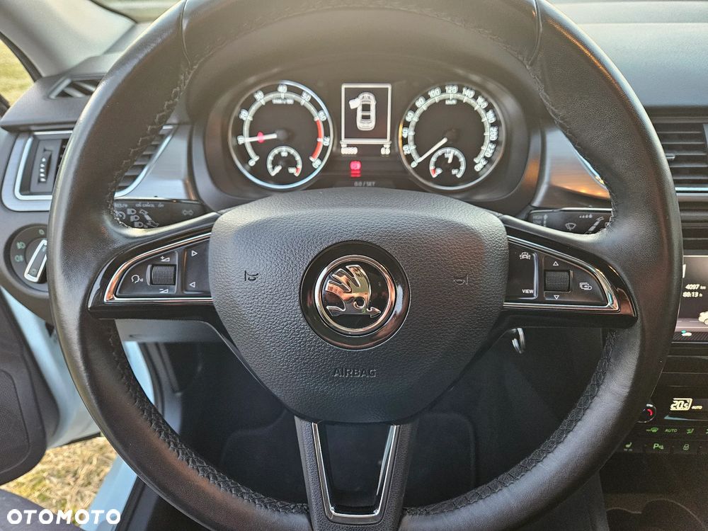 Skoda RAPID 1.0 TSI Clever - 18