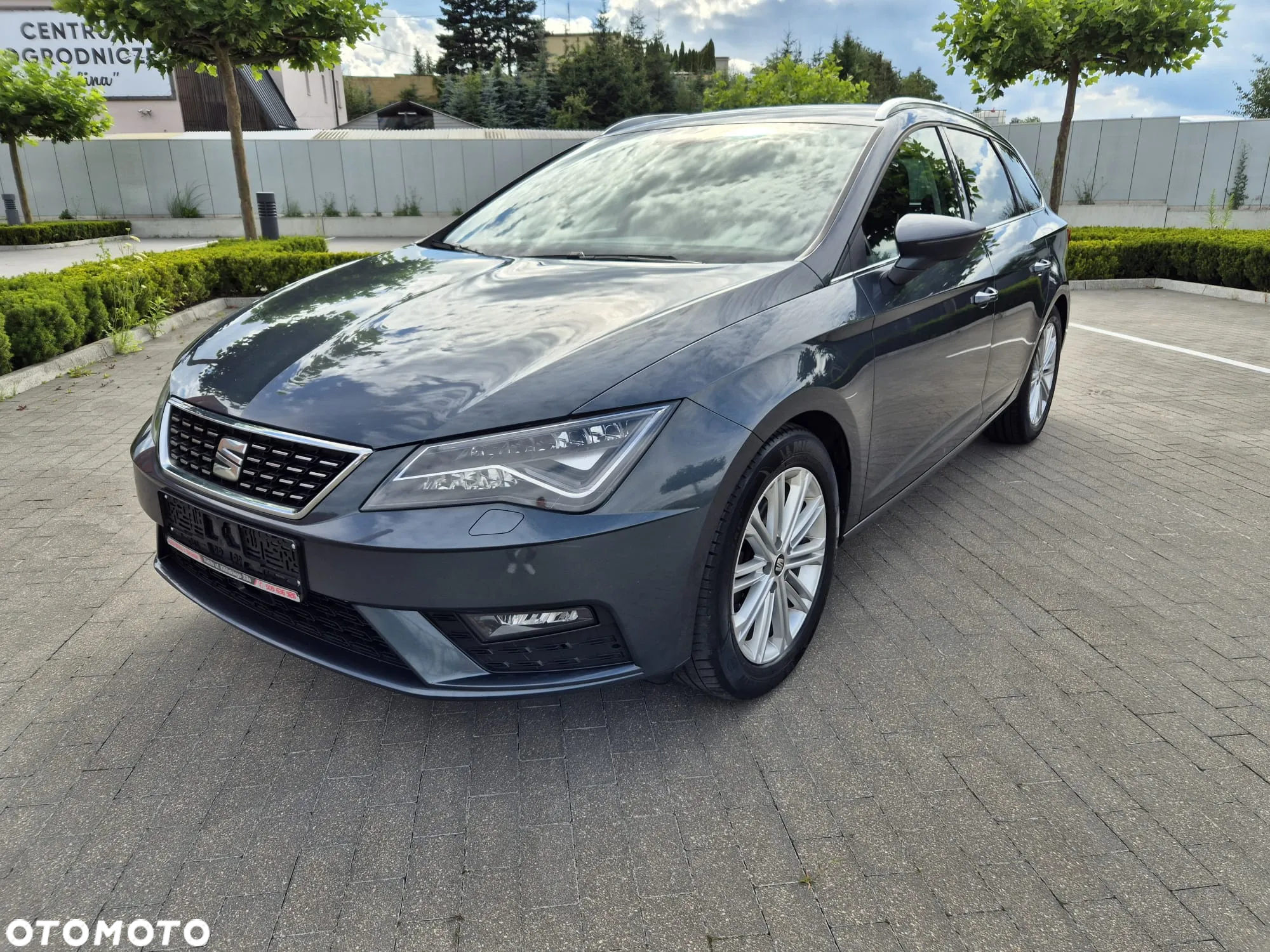 Seat Leon 2.0 TDI DPF Start&Stop DSG XCELLENCE - 3