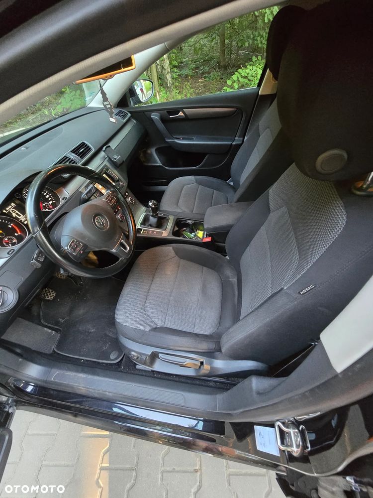 Volkswagen Passat 2.0 TDI 4Mot Comfortline - 8