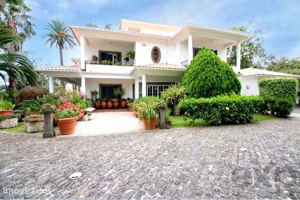 Viver com Elegância, Beleza Intemporal e Espaço Abundante: Uma Casa Se - Grande imagem: 3/38