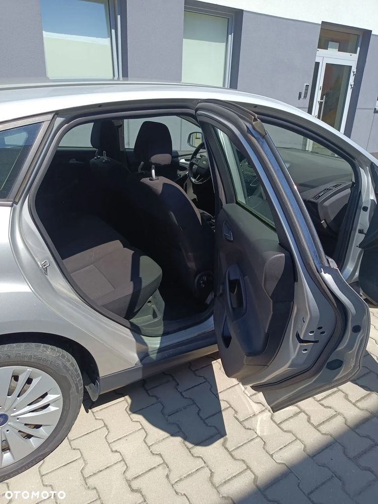 Ford Focus 1.5 TDCi Trend - 9