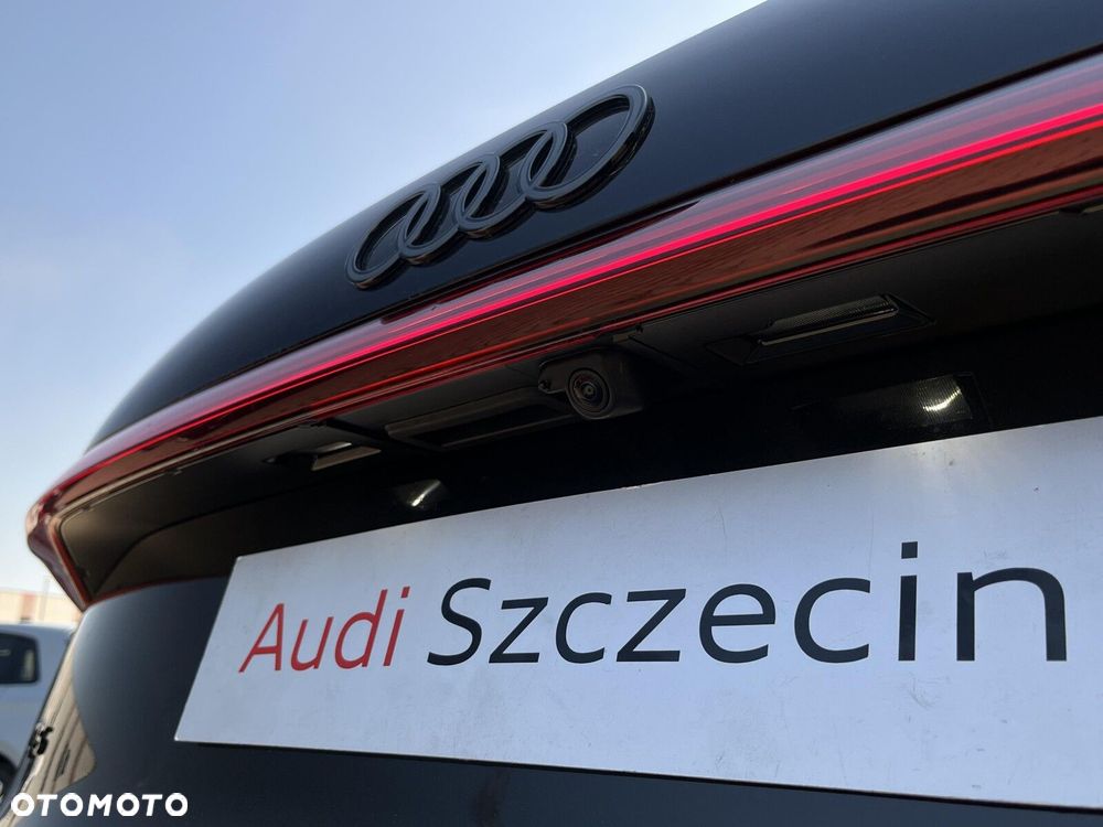 Audi Q5 Sportback - 11