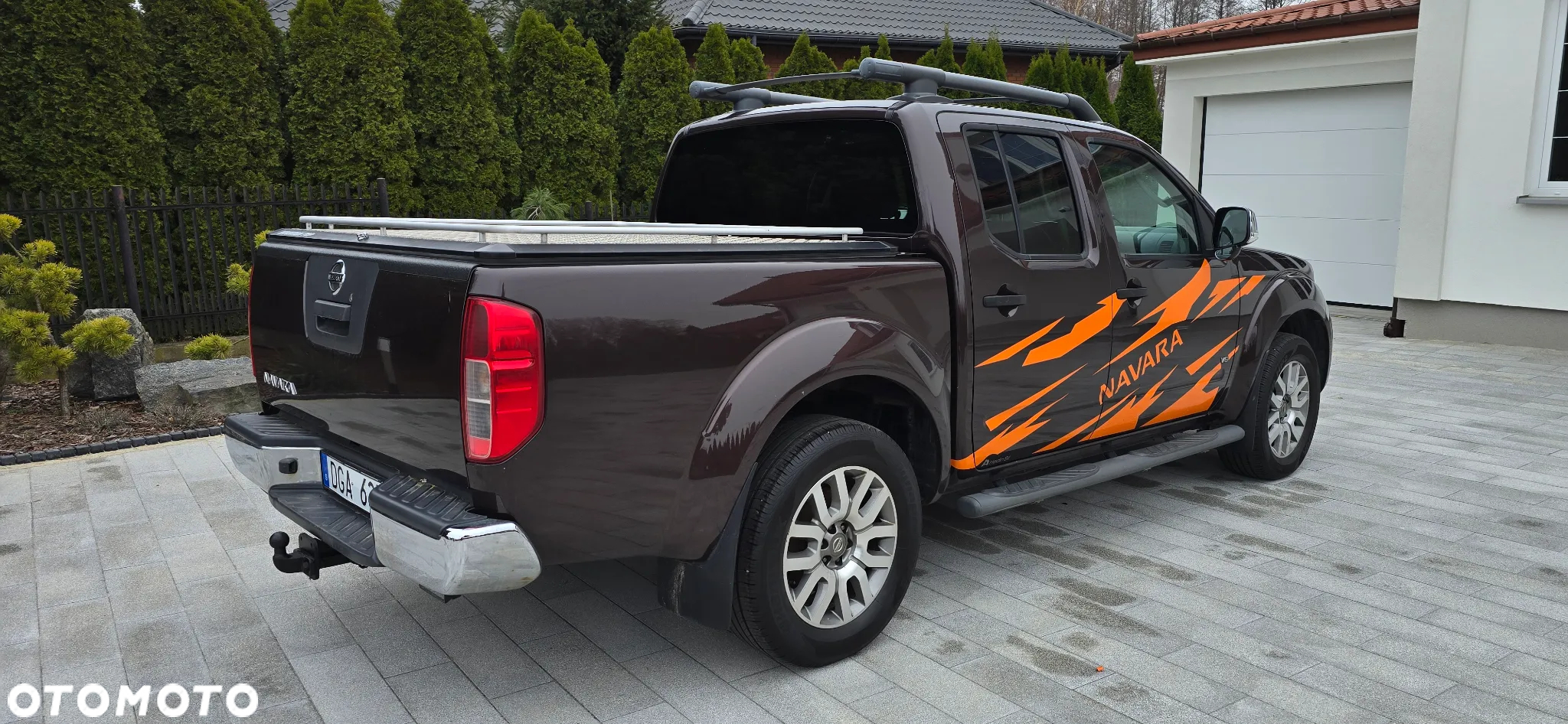 Nissan Navara 3.0 D V6 Platinum Long EU5 - 3