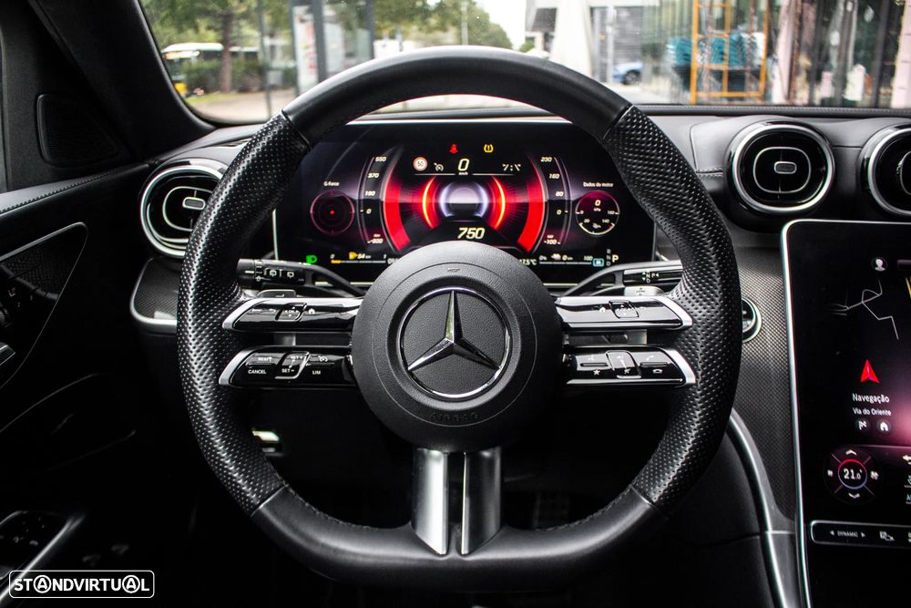 Mercedes-Benz C 300 e AMG Line - 13