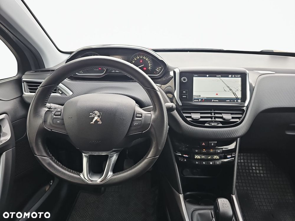 Peugeot 2008 1.2 Pure Tech Style - 23
