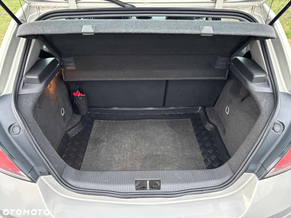 Opel Astra - 11
