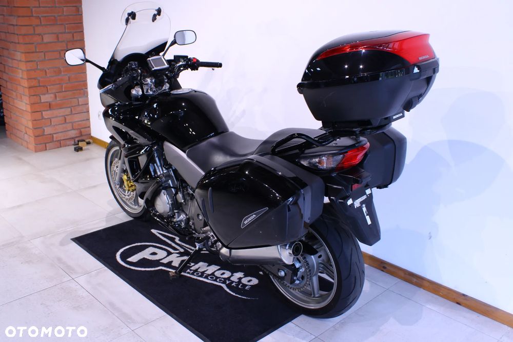 Honda CBF - 6