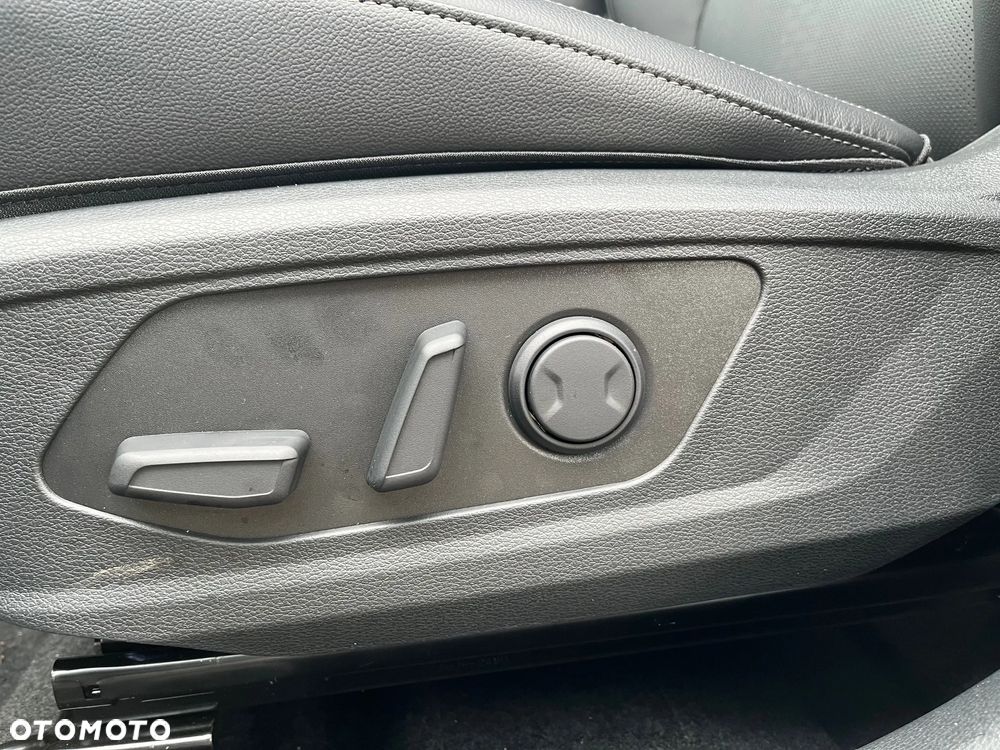Kia Sportage 1.6 T-GDI HEV Business Line 2WD - 18