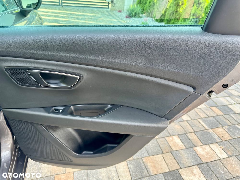 Seat Leon 2.0 TDI DPF Start&Stop DSG FR - 26