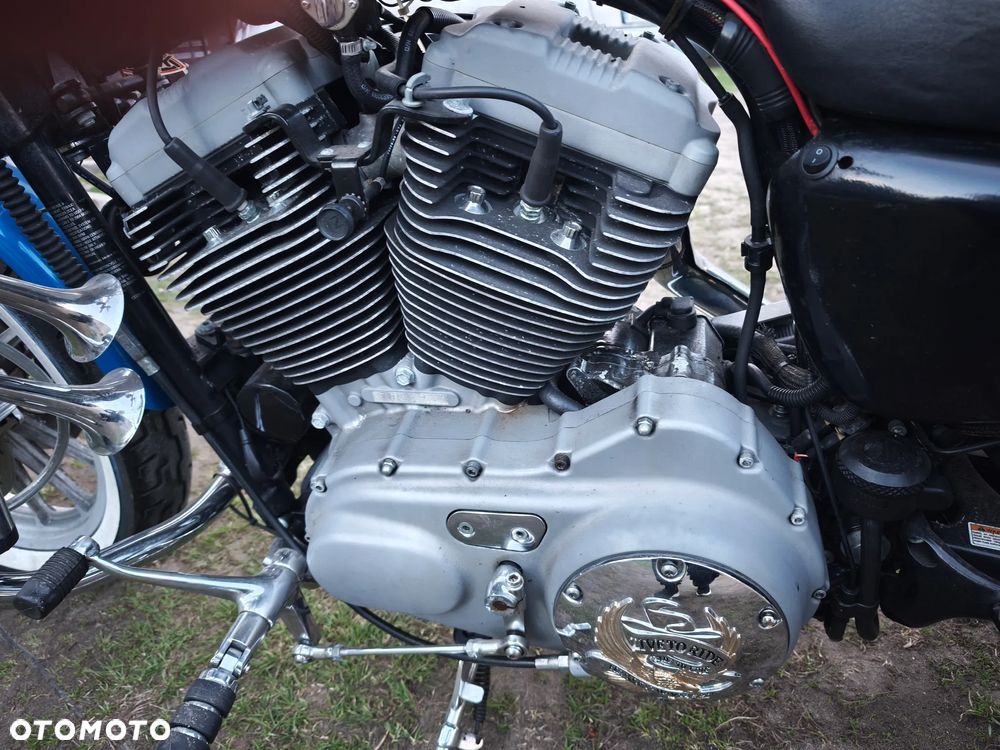 Harley-Davidson Sportster Roadster 1200R - 6