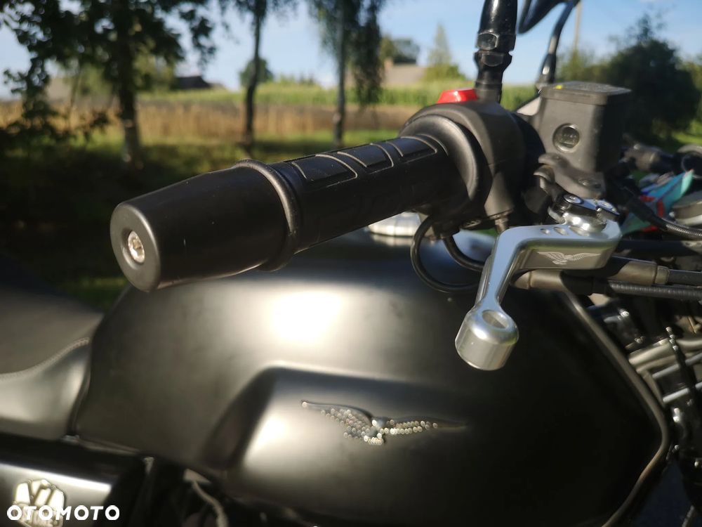 Moto Guzzi V7 - 36