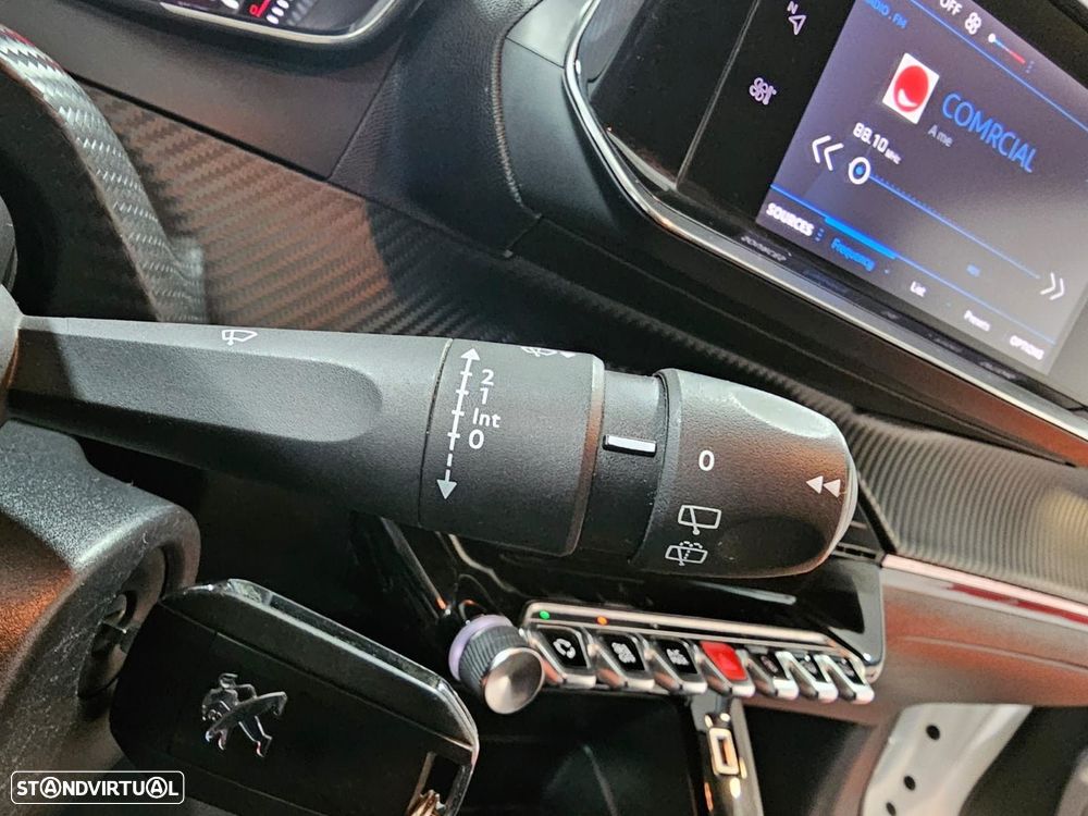 Peugeot 208 - 19