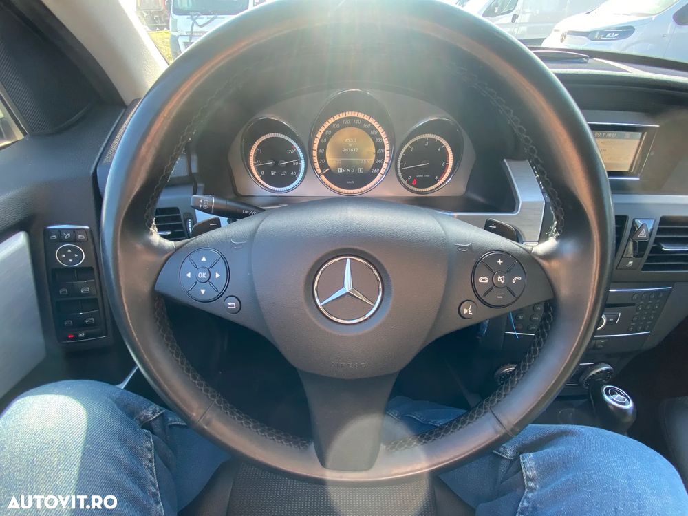 Mercedes-Benz GLK 220 CDI 4MATIC (BlueEFFICIENCY) 7G-TRONIC - 21