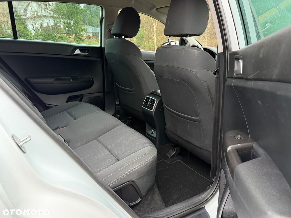Kia Sportage 1.7 CRDI M 2WD - 8