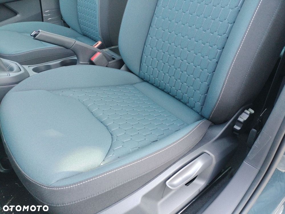 Seat Arona - 13