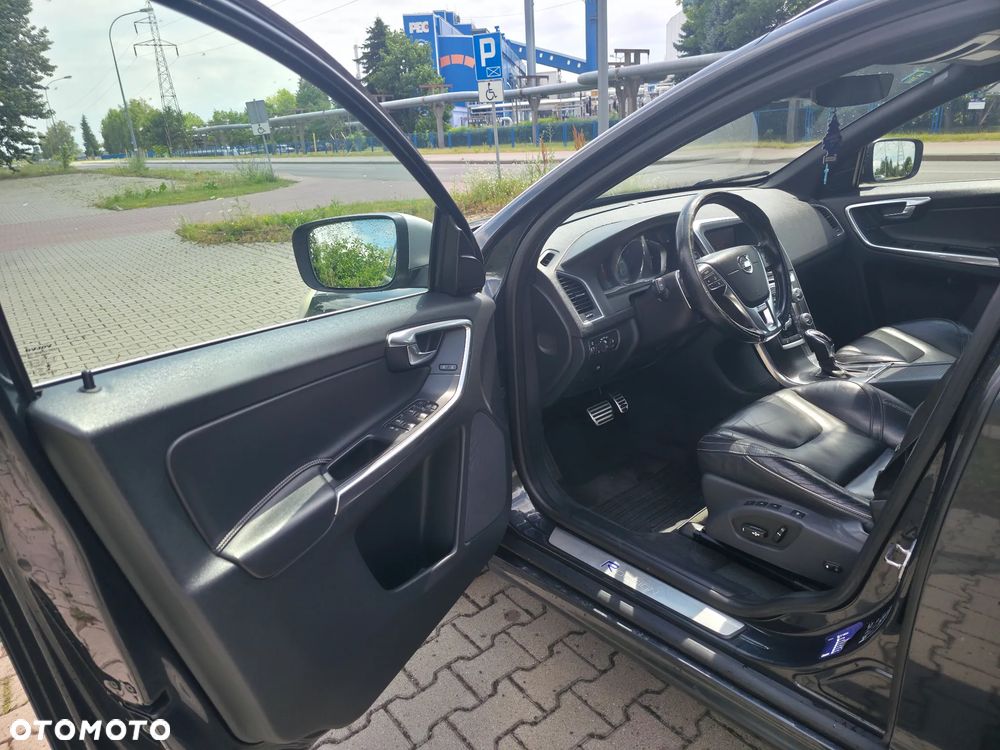 Volvo XC 60 D4 AWD Momentum - 21