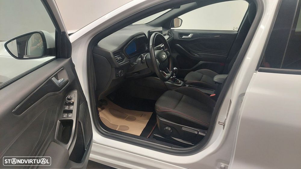 Ford Focus SW 1.0 EcoBoost MHEV ST-Line - 12