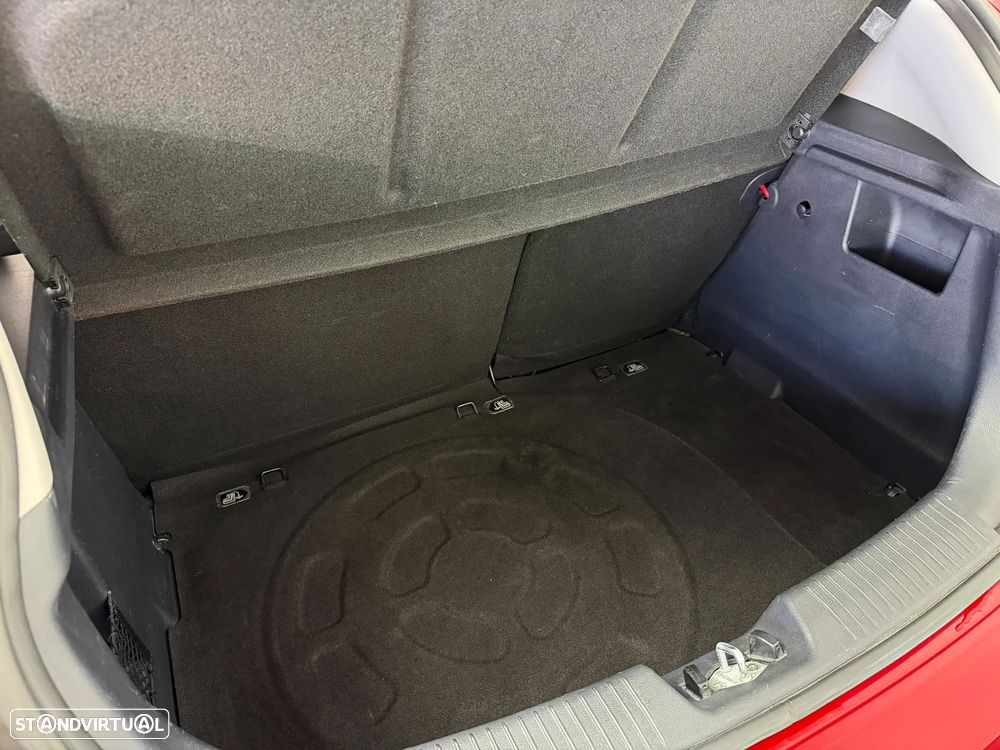 Kia Rio 1.1 CRDi EX - 11