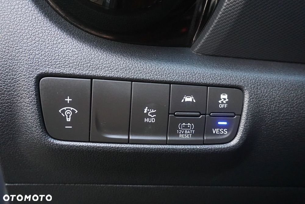 Hyundai Kona 1.6 GDI Hybrid Premium DCT - 12
