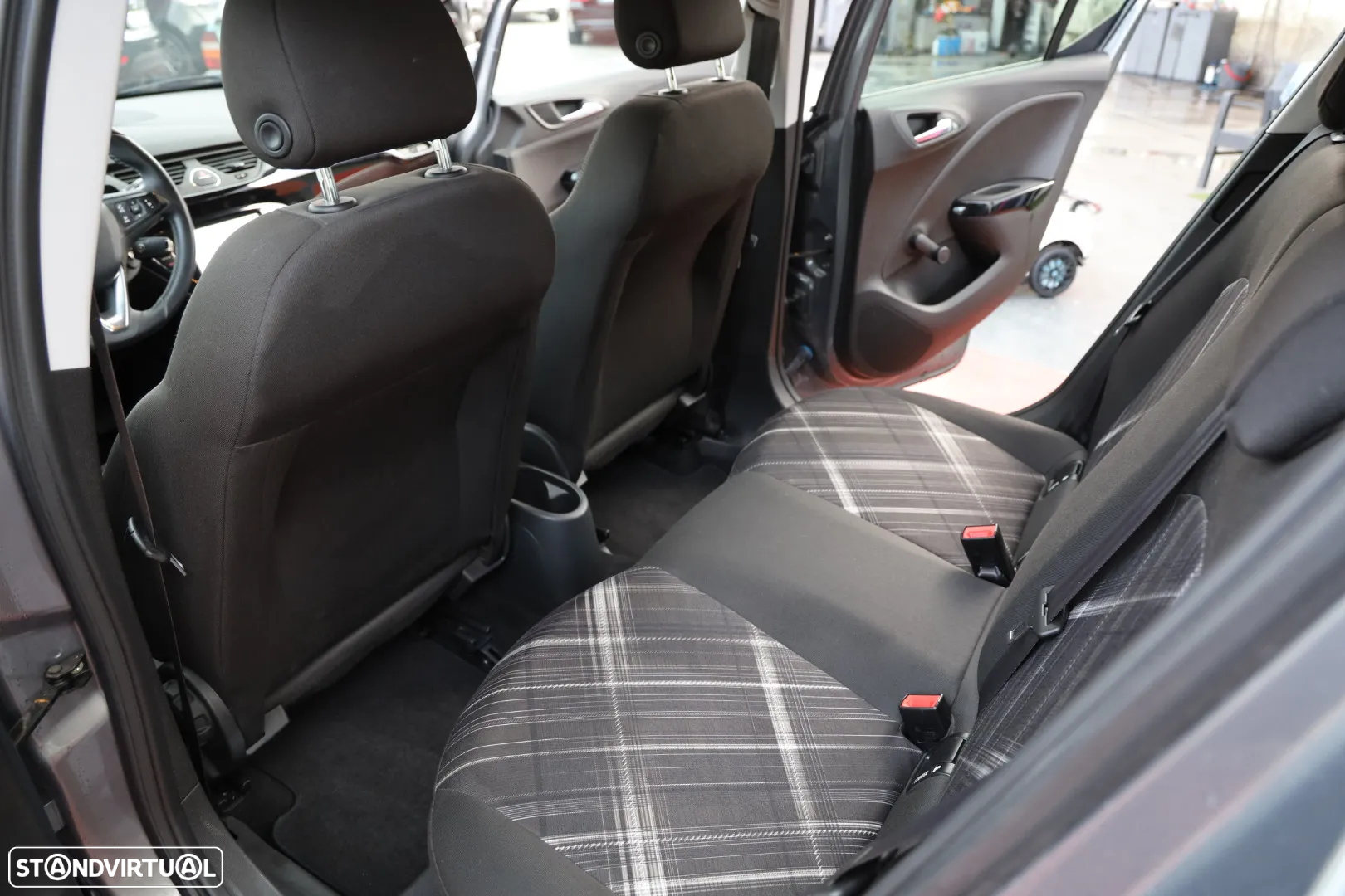 Opel Corsa 1.3 CDTi Cosmo - 10